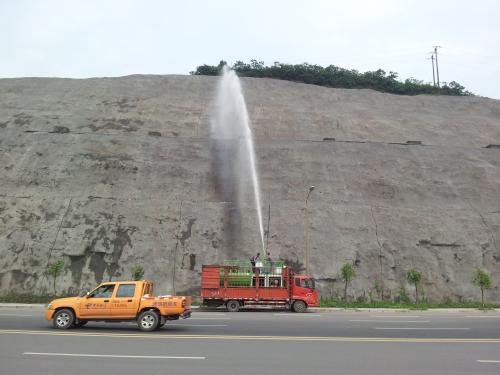 客土噴播機